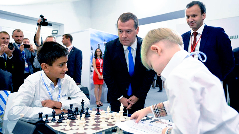 Турнир по быстрым шахматам среди детей с ограниченными возможностями на Российском инвестиционном форуме в Сочи